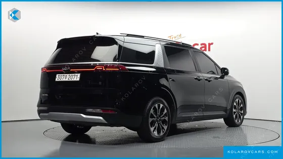 KIA CARNIVAL DIESEL 9-SEATER PRESTIGE