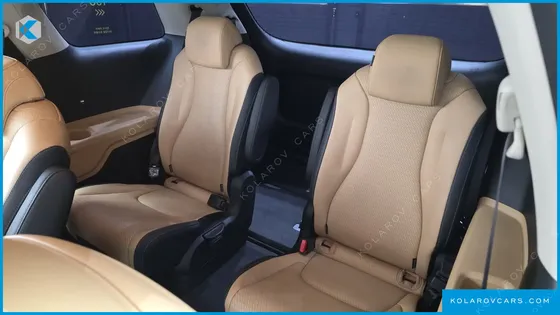 KIA CARNIVAL DIESEL 9-SEATER PRESTIGE