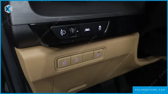 KIA CARNIVAL DIESEL 9-SEATER PRESTIGE