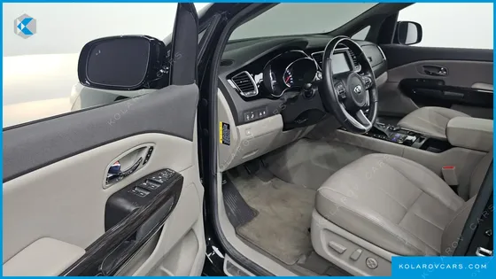 KIA CARNIVAL 7-SEATER LIMOUSINE