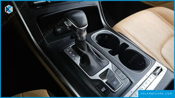 KIA CARNIVAL DIESEL 9-SEATER PRESTIGE
