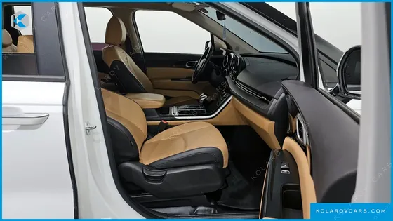 KIA CARNIVAL DIESEL 9-SEATER PRESTIGE