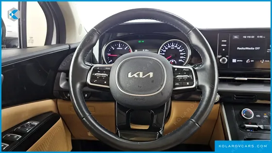 KIA CARNIVAL DIESEL 9-SEATER PRESTIGE