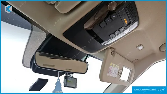 KIA CARNIVAL DIESEL 9-SEATER PRESTIGE