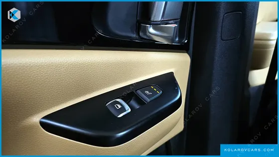 KIA CARNIVAL DIESEL 9-SEATER PRESTIGE