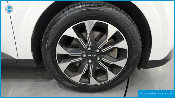 KIA CARNIVAL DIESEL 9-SEATER PRESTIGE