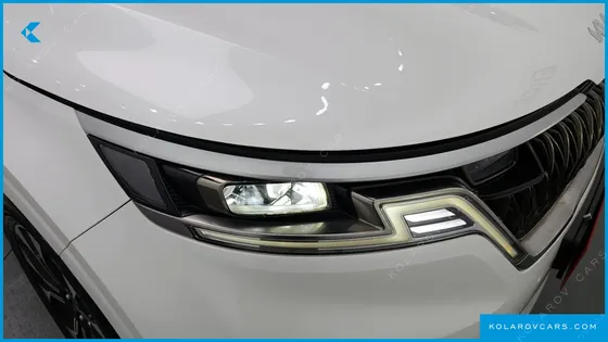 KIA CARNIVAL DIESEL 9-SEATER PRESTIGE