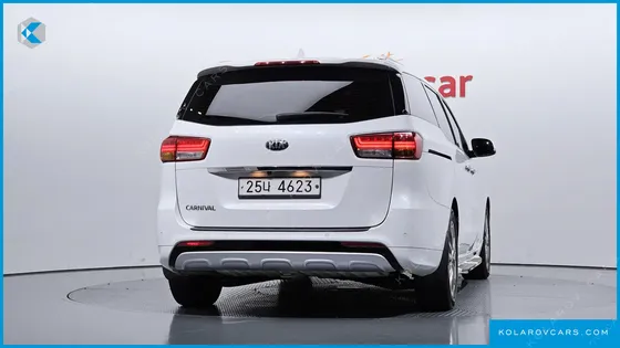 KIA CARNIVAL 9-SEATER PRESTIGE