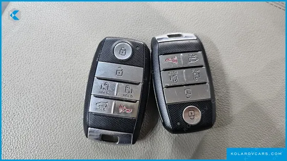 KIA CARNIVAL 9-SEATER PRESTIGE