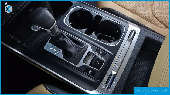 KIA CARNIVAL DIESEL 9-SEATER PRESTIGE