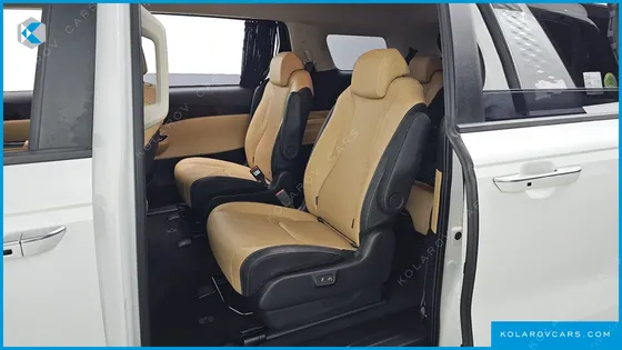 KIA CARNIVAL DIESEL 9-SEATER PRESTIGE