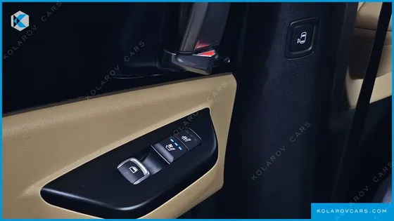 KIA CARNIVAL DIESEL 9-SEATER PRESTIGE