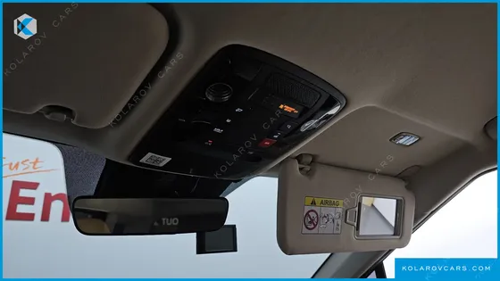 KIA CARNIVAL DIESEL 9-SEATER PRESTIGE