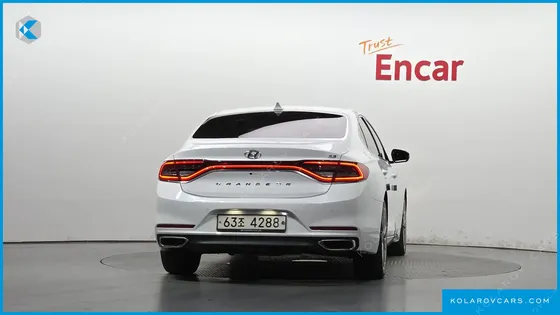 HYUNDAI GRANDEUR 3.3 CELEBRITY