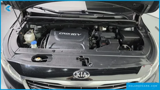 KIA CARNIVAL 9-SEATER PRESTIGE