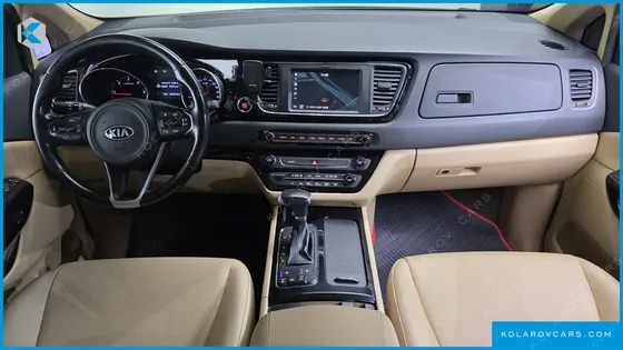 KIA CARNIVAL 9-SEATER PRESTIGE