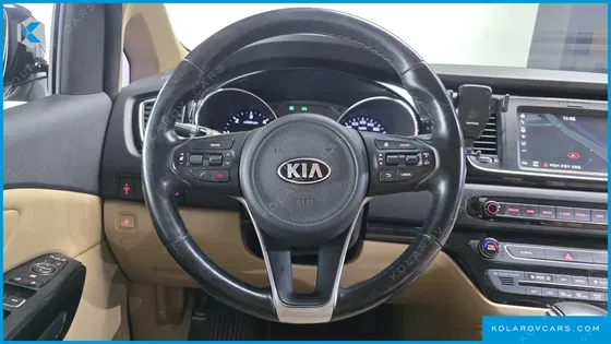 KIA CARNIVAL 9-SEATER PRESTIGE