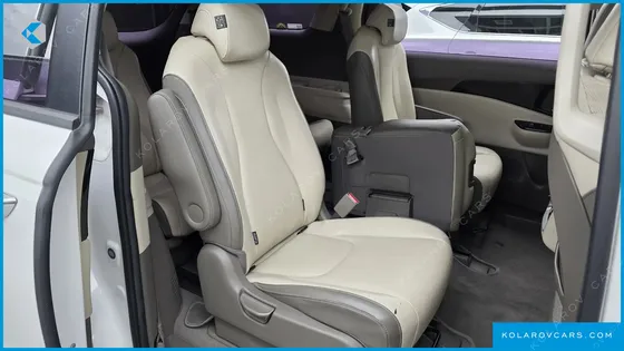 KIA CARNIVAL DIESEL 11-SEATER PRESTIGE