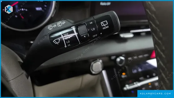 KIA CARNIVAL DIESEL 11-SEATER PRESTIGE