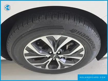 KIA CARNIVAL DIESEL 9-SEATER PRESTIGE