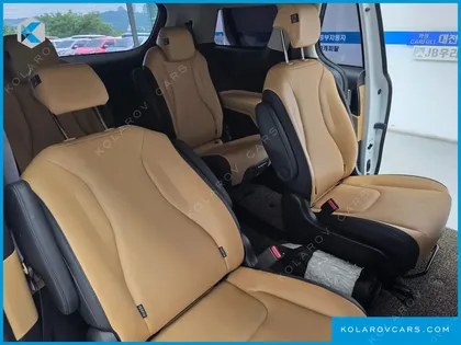 KIA CARNIVAL DIESEL 9-SEATER PRESTIGE