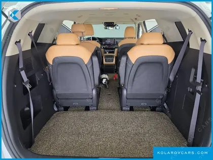 KIA CARNIVAL DIESEL 9-SEATER PRESTIGE