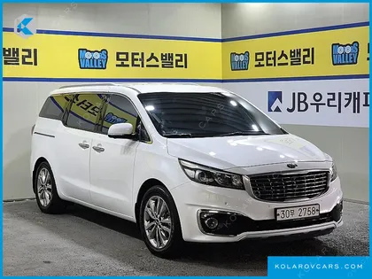 KIA CARNIVAL 9-SEATER NOBLESSE