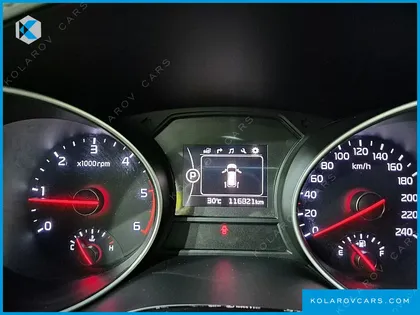 KIA CARNIVAL 9-SEATER NOBLESSE