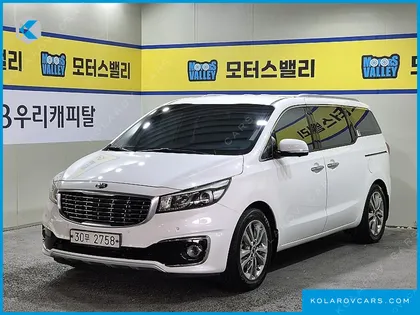 KIA CARNIVAL 9-SEATER NOBLESSE
