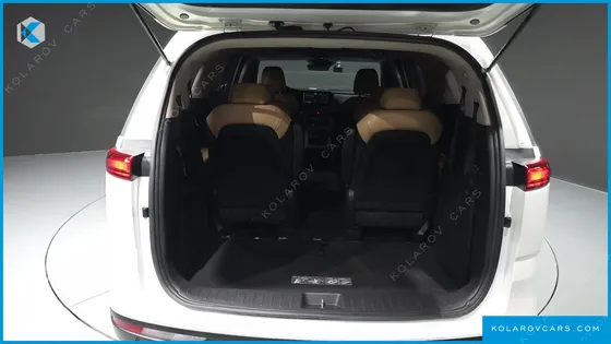 KIA CARNIVAL DIESEL 9-SEATER PRESTIGE