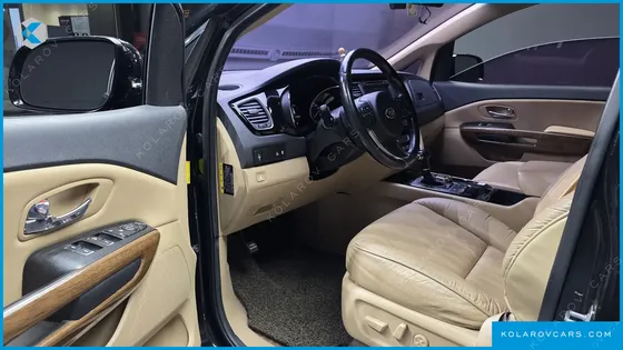 KIA CARNIVAL 9-SEATER HI-LIMOUSINE