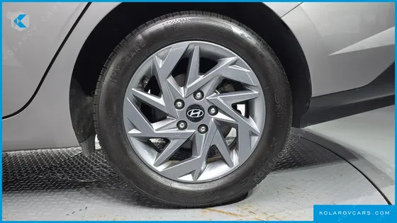 HYUNDAI ELANTRA (AVANTE) 1.6