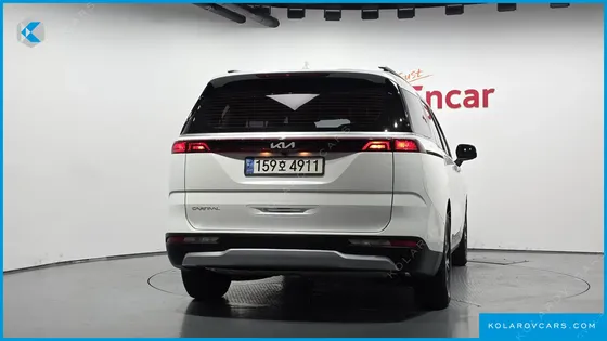 KIA CARNIVAL GASOLINE 9-SEATER PRESTIGE