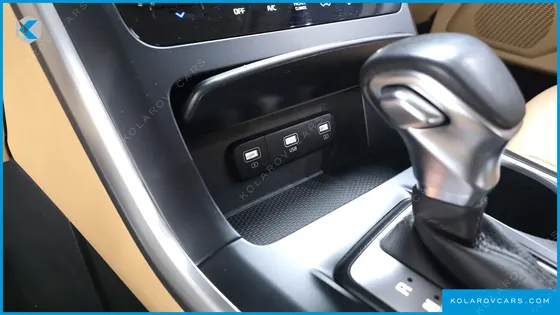 KIA CARNIVAL GASOLINE 9-SEATER PRESTIGE