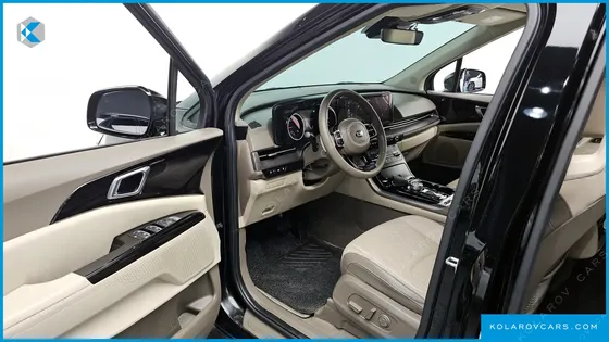 KIA CARNIVAL DIESEL 9-SEATER NOBLESSE