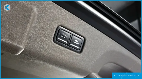KIA CARNIVAL DIESEL 9-SEATER NOBLESSE