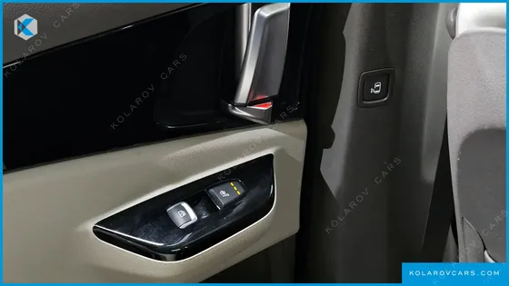 KIA CARNIVAL DIESEL 9-SEATER NOBLESSE