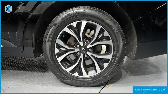 KIA CARNIVAL DIESEL 9-SEATER NOBLESSE