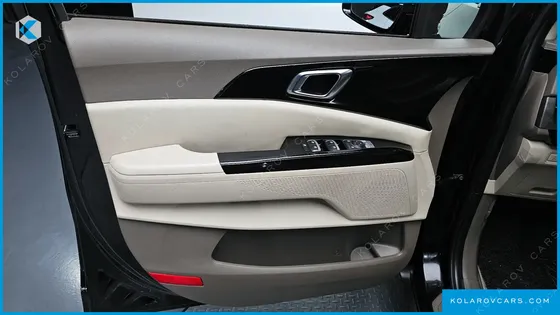 KIA CARNIVAL DIESEL 9-SEATER NOBLESSE