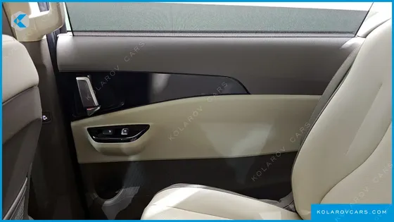 KIA CARNIVAL DIESEL 9-SEATER NOBLESSE