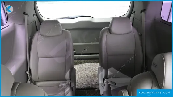 KIA CARNIVAL 9-SEATER PRESTIGE