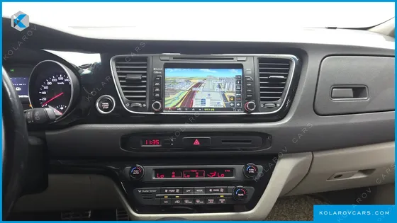 KIA CARNIVAL 9-SEATER PRESTIGE