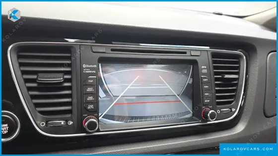 KIA CARNIVAL 9-SEATER PRESTIGE