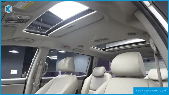 KIA CARNIVAL 9-SEATER PRESTIGE