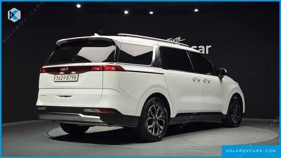 KIA CARNIVAL DIESEL 9-SEATER NOBLESSE