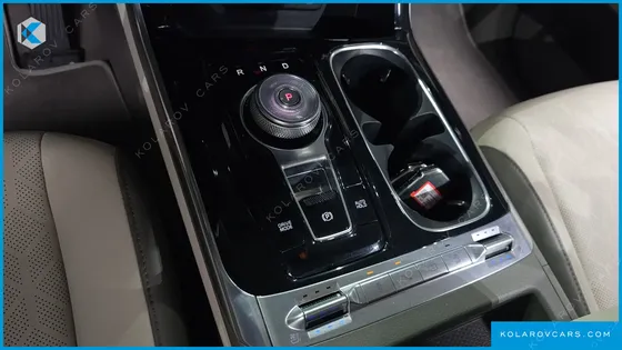 KIA CARNIVAL DIESEL 9-SEATER NOBLESSE