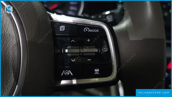 KIA CARNIVAL DIESEL 9-SEATER NOBLESSE