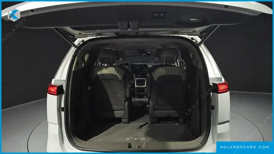 KIA CARNIVAL DIESEL 9-SEATER NOBLESSE