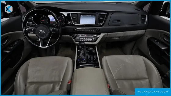 KIA CARNIVAL 9-SEATER PRESTIGE