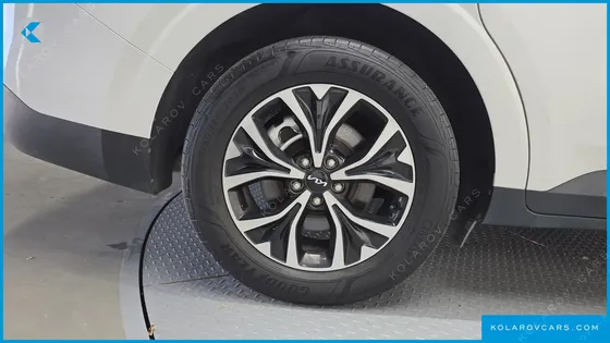 KIA CARNIVAL DIESEL 9-SEATER PRESTIGE